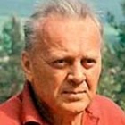 Karel Höger 4