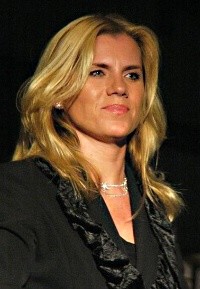 Leona Machlkov 1