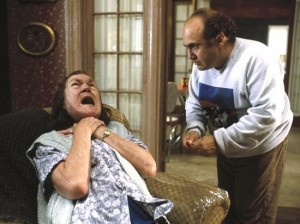 Danny DeVito - Vyho mti z vl
