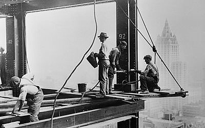 Stavba v r. 1930